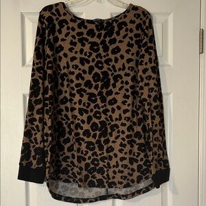 Pink Clover Leopard Print Long Sleeve Top